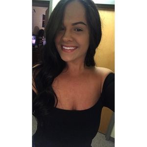 Meet your Posher, Nadire